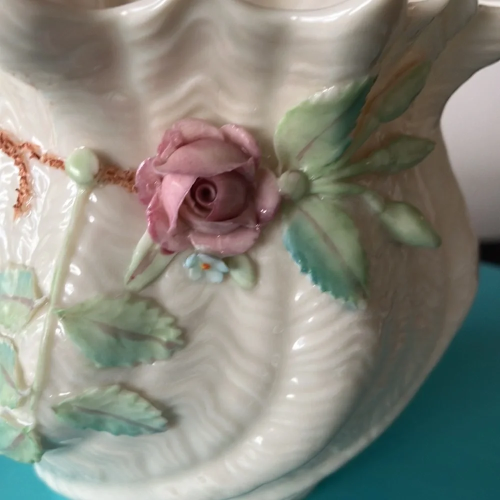 Vintage Belleek Ireland Porcelain Rose Vase 7th Mark 1980s vase 4 1/4”x 5 1/4”